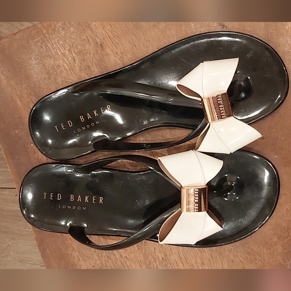 Ted Baker Rafeek bow Flip-Flop - Picture 8 of 9